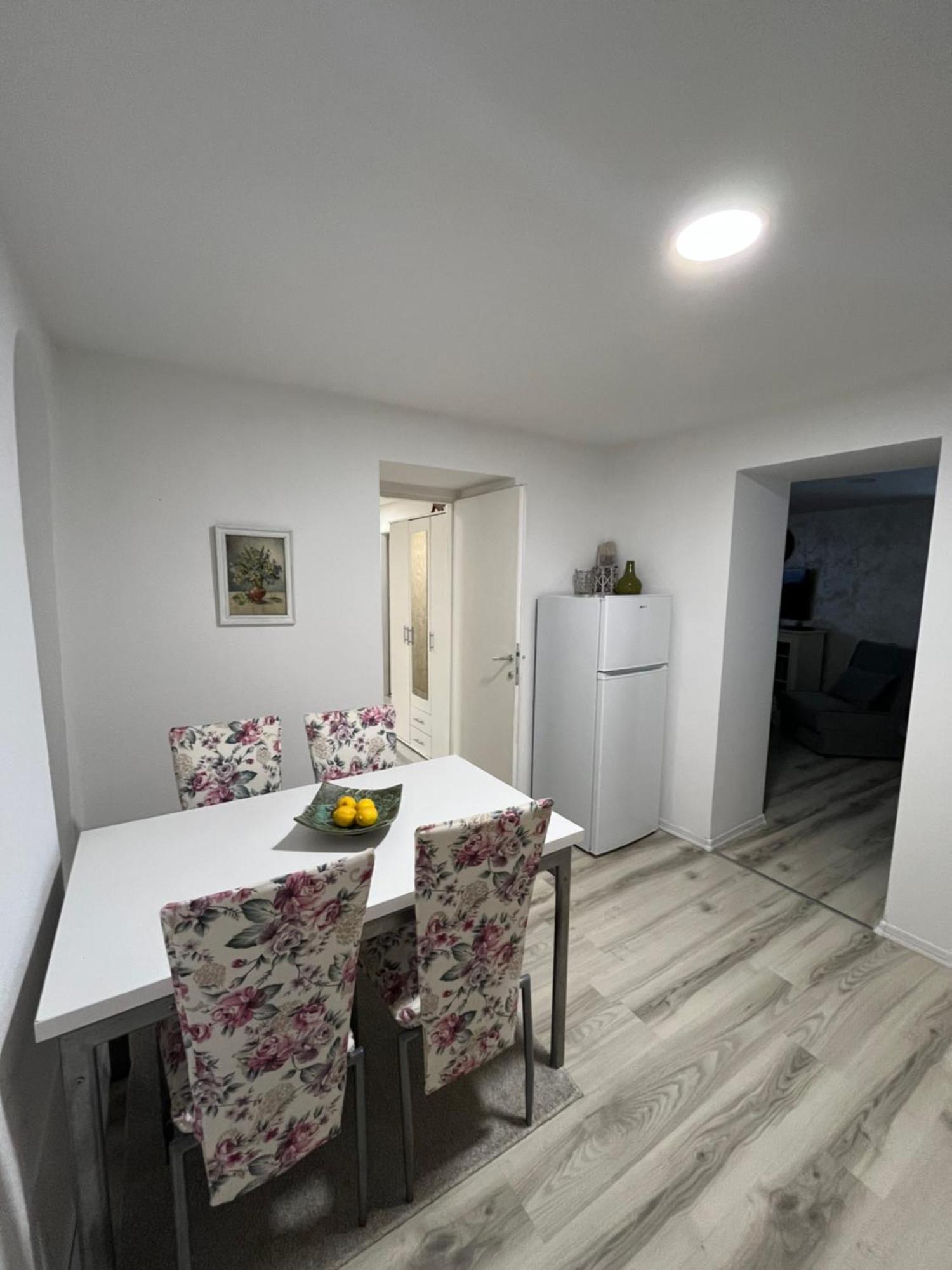 Apartman Nermin Мостар Экстерьер фото
