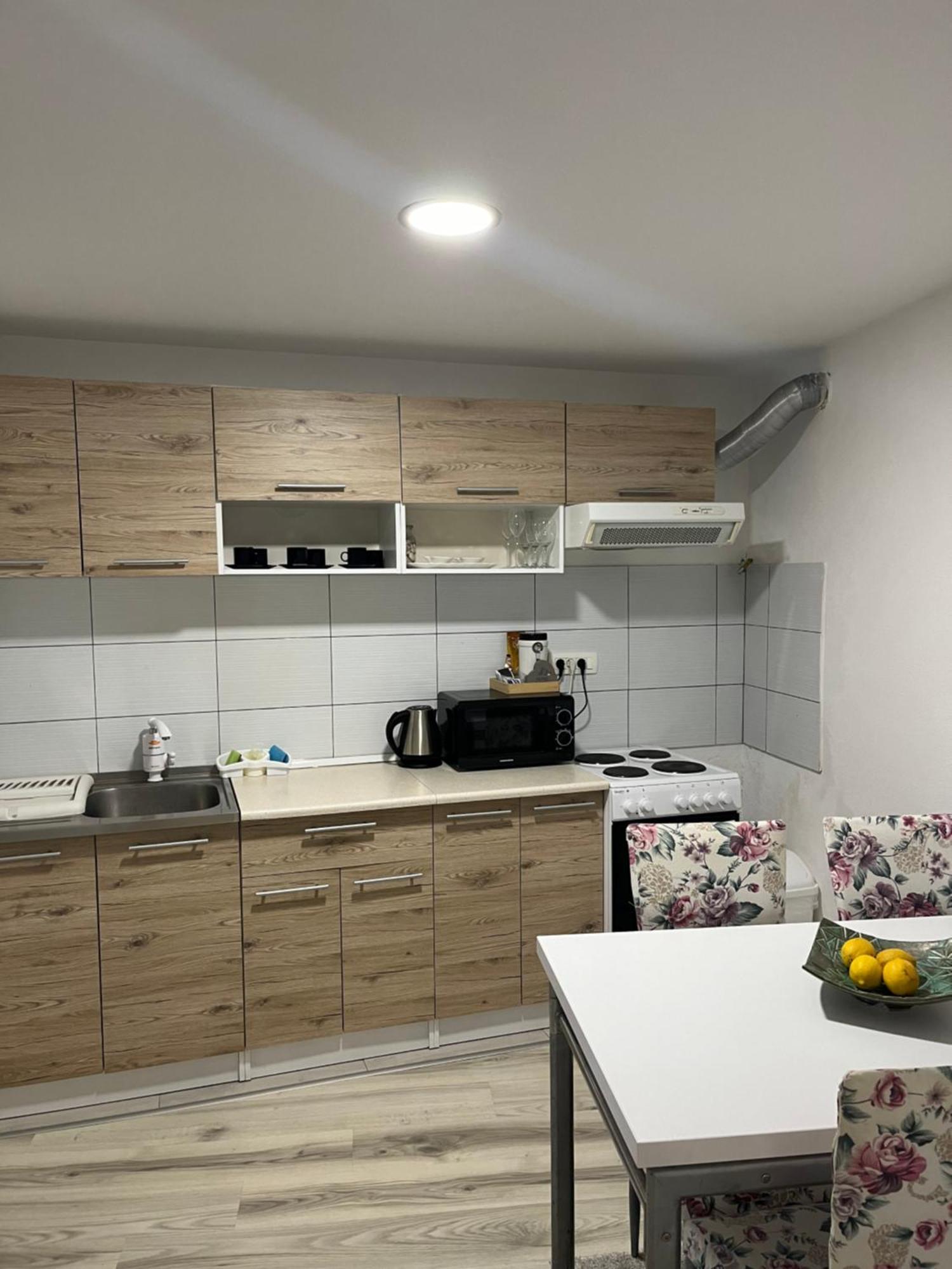 Apartman Nermin Мостар Экстерьер фото