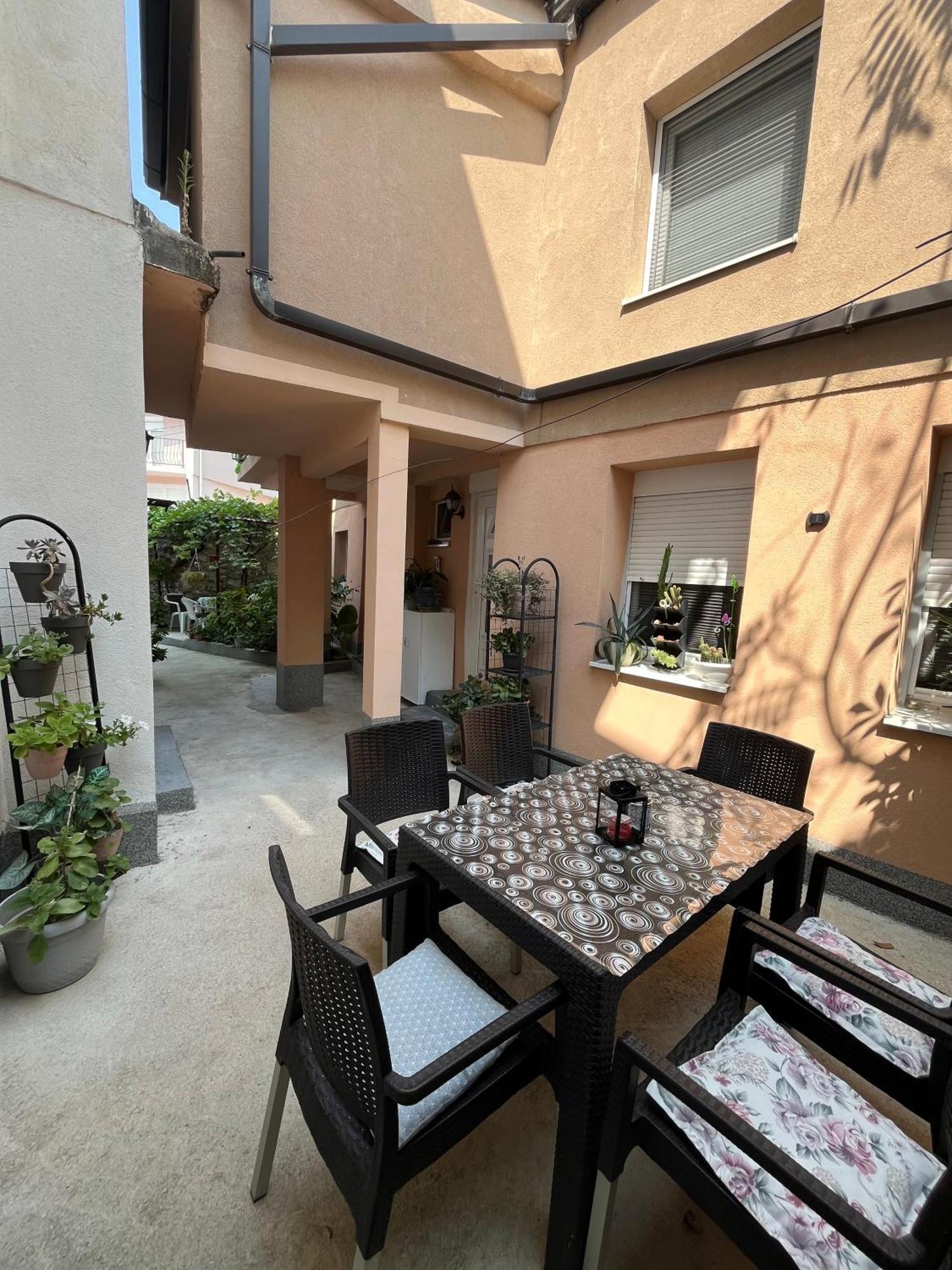 Apartman Nermin Мостар Экстерьер фото