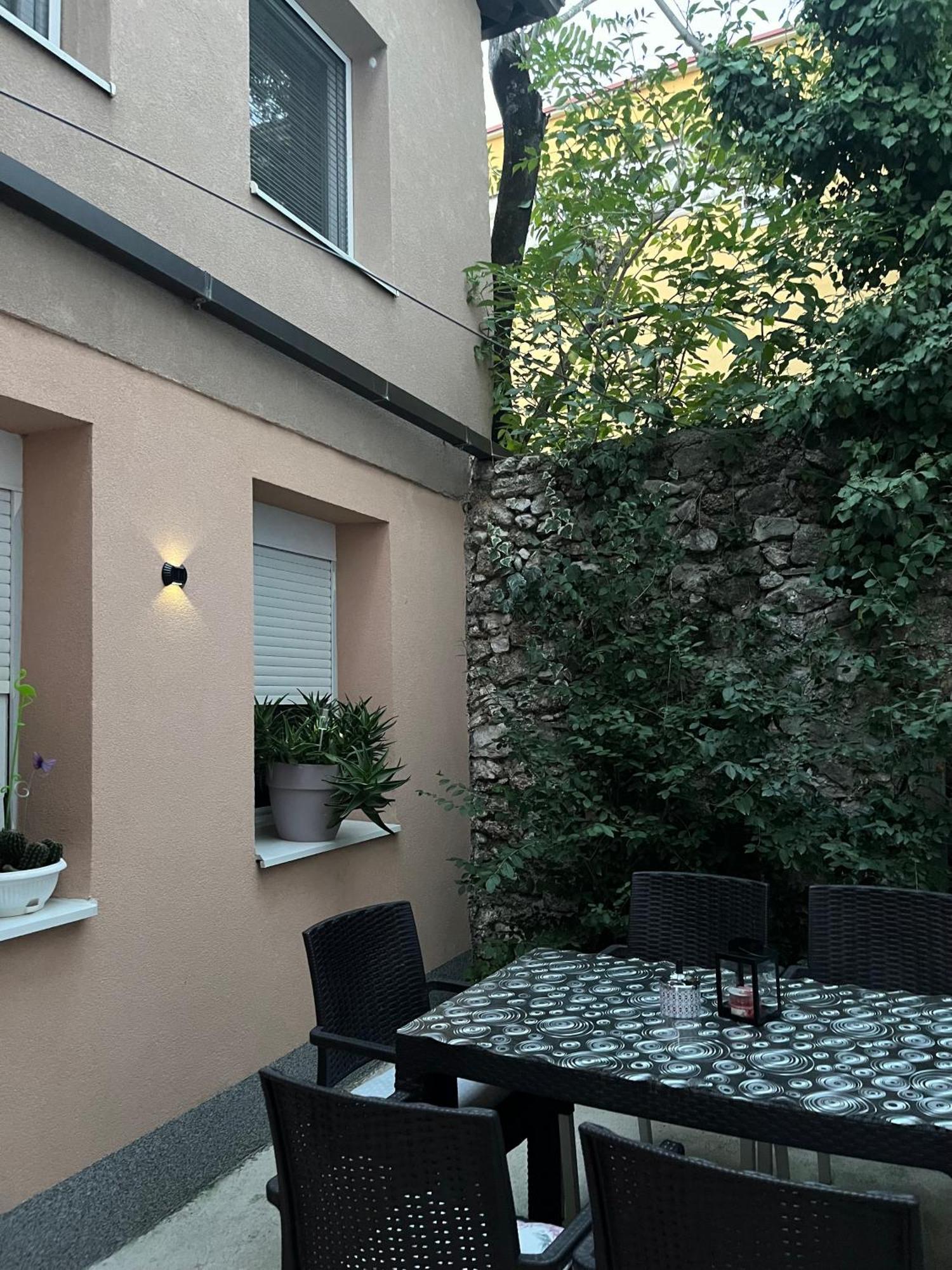Apartman Nermin Мостар Экстерьер фото