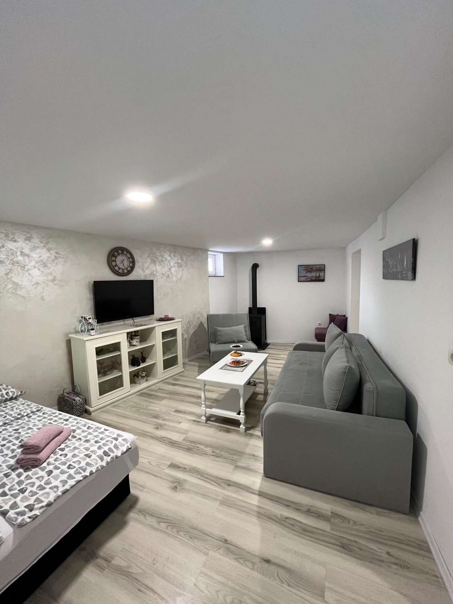 Apartman Nermin Мостар Экстерьер фото
